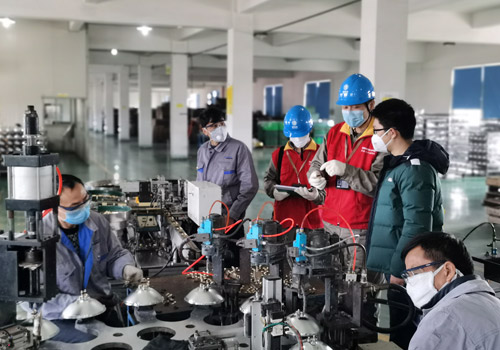 巩固拓展好形势 坚决夺取双胜利